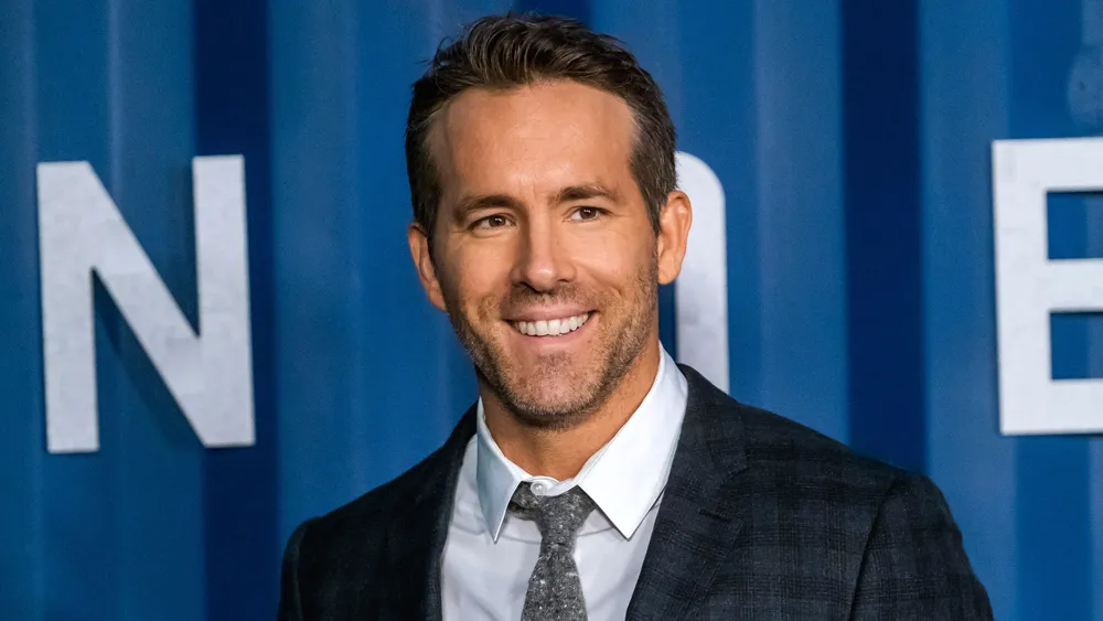 Why is Ryan Reynolds so Popular?